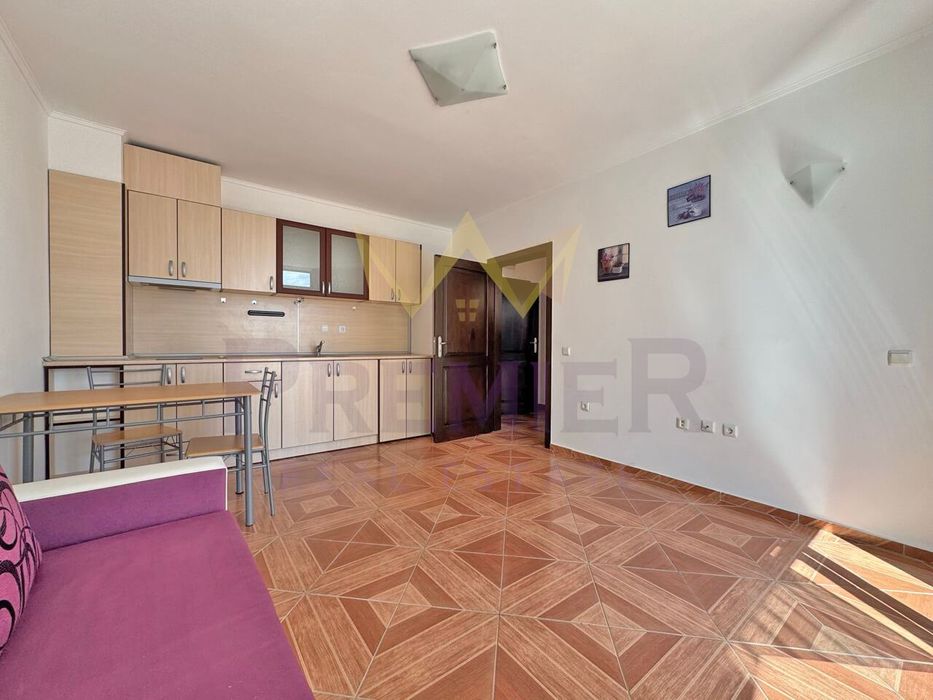 Продава се Двустаен апартамент в к.к. Слънчев бряг - 58 кв.м за 1268 €/кв.м - Снимка #3