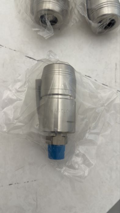 Swagelok quick connector