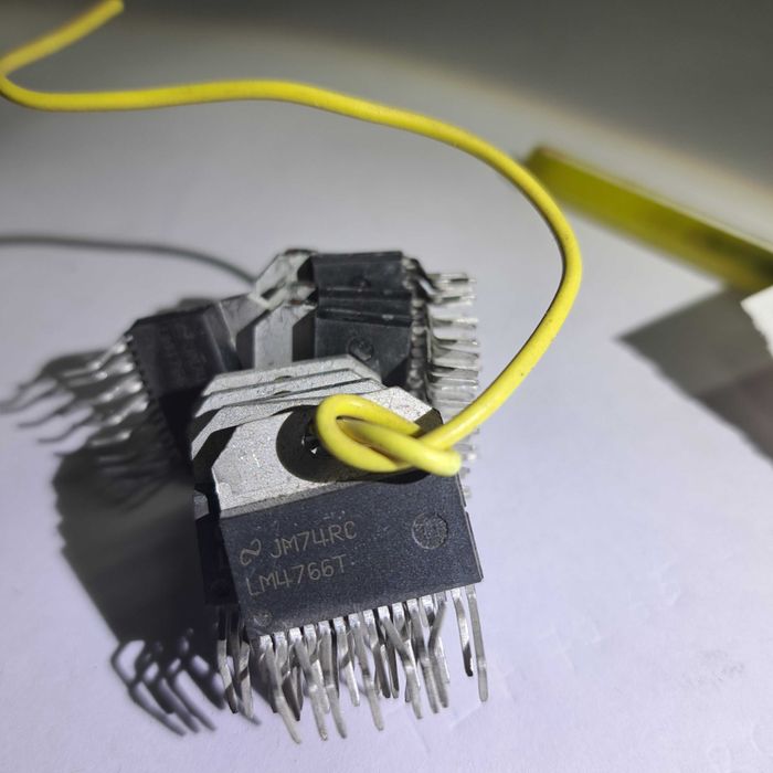 Микросхема Уселители Танзисторы