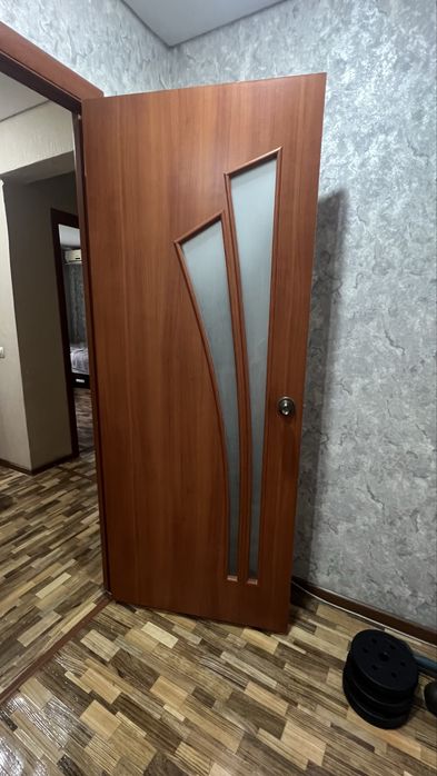 Продам двери межкомнатные