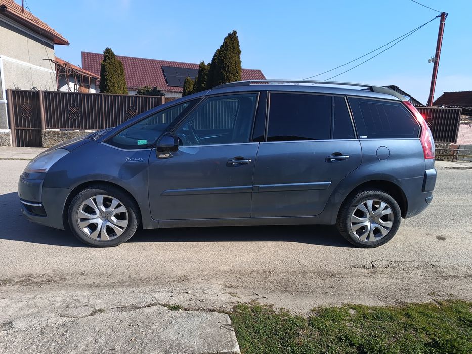 Vând Citroen C4 grand picasso