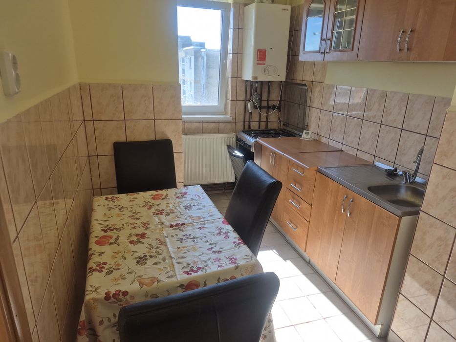Dau in chirie apartament cu 2 camere in Turda  in micro3 str Toamnei