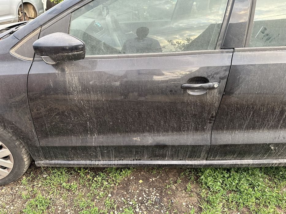 Usa portiera Vw Polo 6R 6C negru LC9X stanga dreapta fata spate haion hayon bara capota aripa oglinda airbag 1.6 tdi cay motor 1.2 cbz cutie nbw kfk