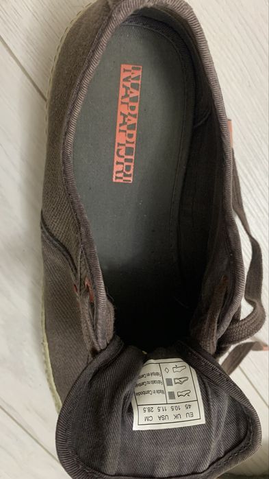 Продам кеды NAPAPIJRI