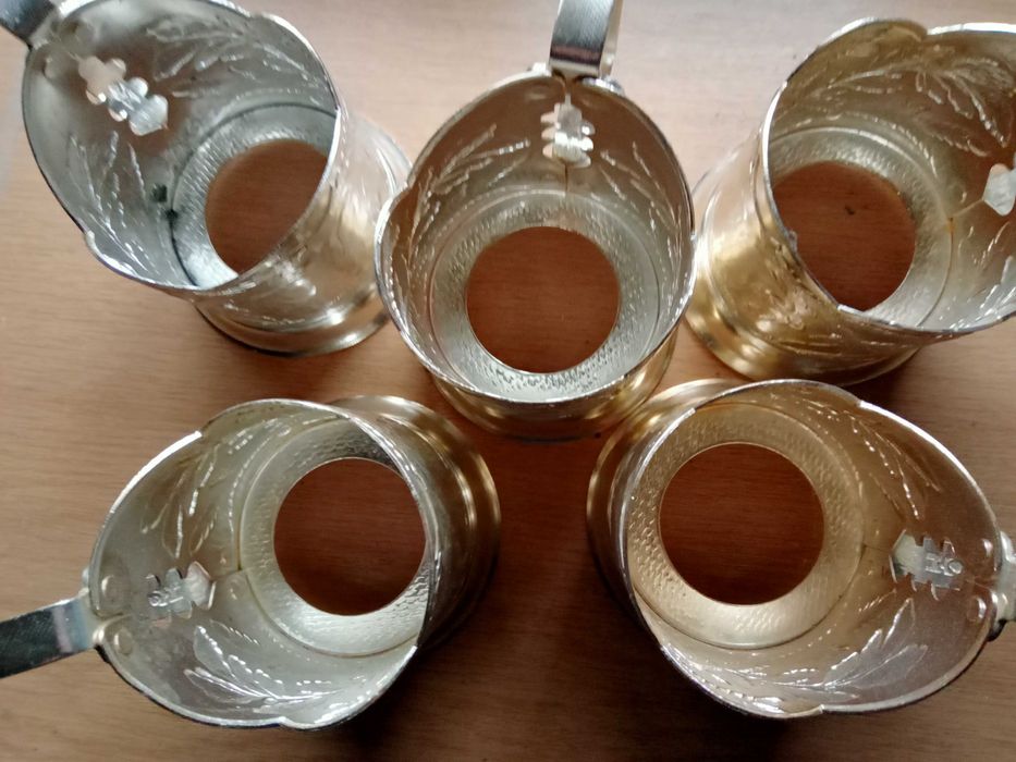 Чаши. Чайник.Тенжера под налягане.