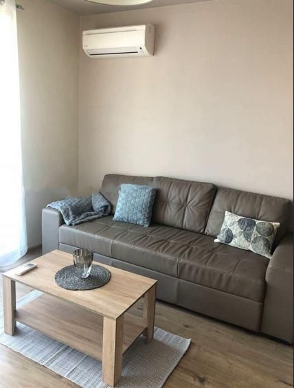 Дава се под наем Тристаен апартамент в София, Център - 110 кв.м за 600 € - Снимка #1