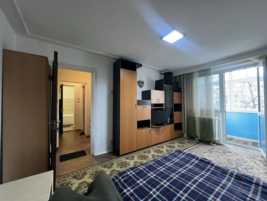 Inchiriez 1 camera in ap 2 camere