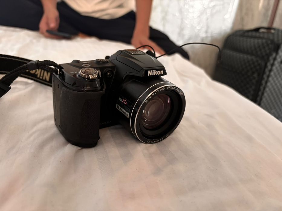 Фотоопарат.            .