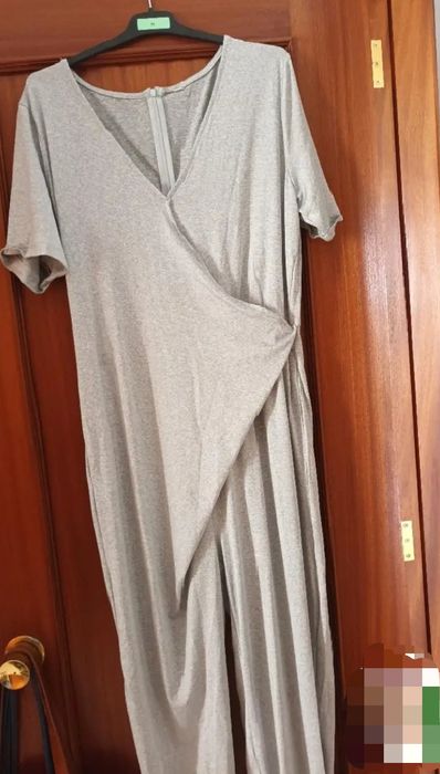 Продам шикарный женский комбинезон.