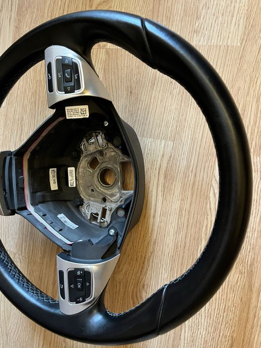 Волан Vw Passat B7, Golf 6 Перфектен