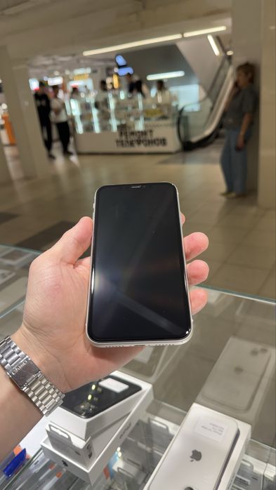 IPhone 11 128 белый цвет