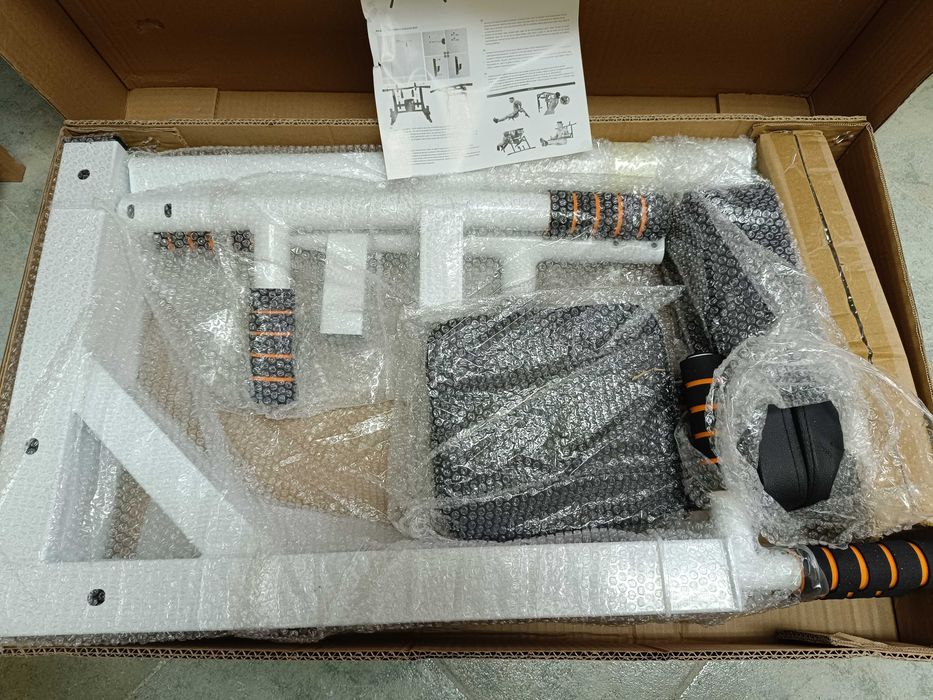 Лост за набирания /висилка/ и кофички за дома.