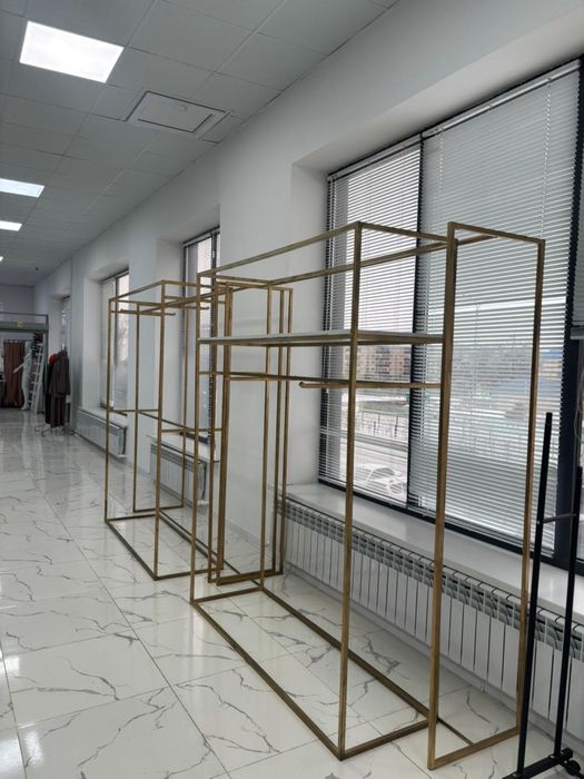 Стойка вешалка для одежды