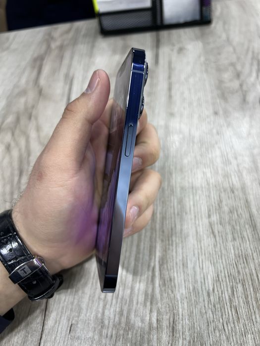 Айфон 13 про сотилади