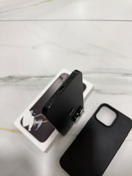 iPhone 16 Pro Max 256 Gb  / full box / Neverlocked