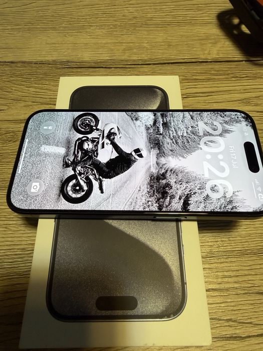 Iphone 15 pro 256 nevelocked