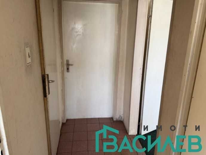 Продава се Тристаен апартамент в София, Център - 84 кв.м за 1093 €/кв.м - Снимка #4