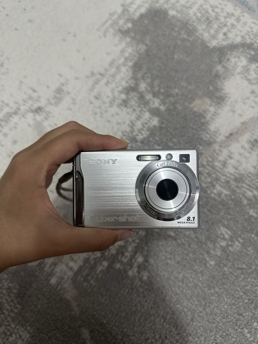Sony Cyber-shot DSC-W90