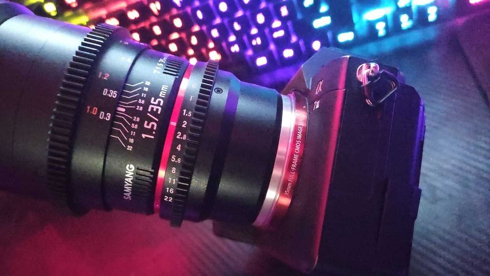 Sony a7III + samyang 1.5 35mm full frame