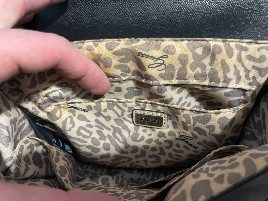 Дамска чанта Guess