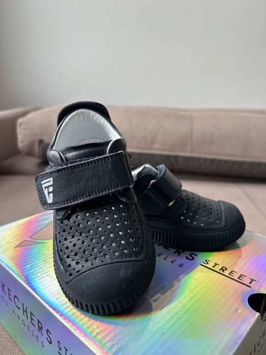 Продам кожаные сандали Tiflani!