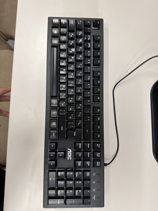 Монитор AOC в подарок клавиатура AOC