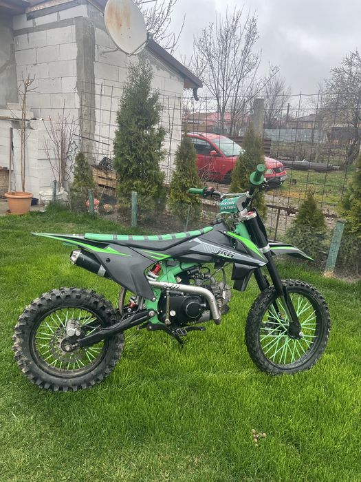 Vând cross 125cc