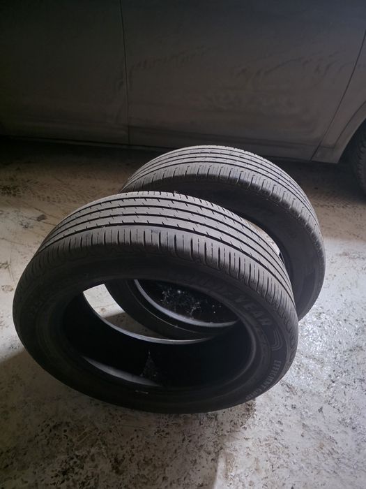 Продам летние шины 2 шт.
