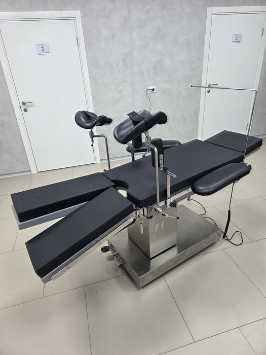 Операционный стол