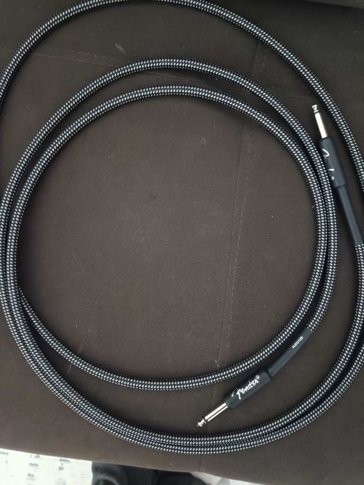 Кабель Fender Professional Series 3м