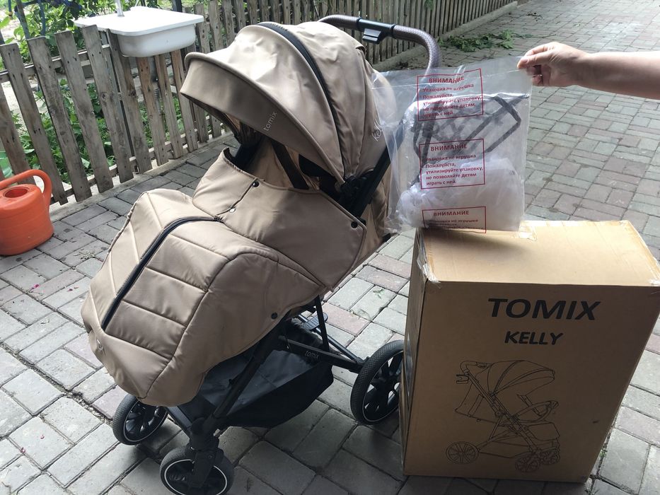 Новая коляска Tomix kelly