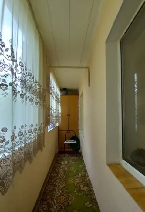 Продам 4 ком кв на проспекте