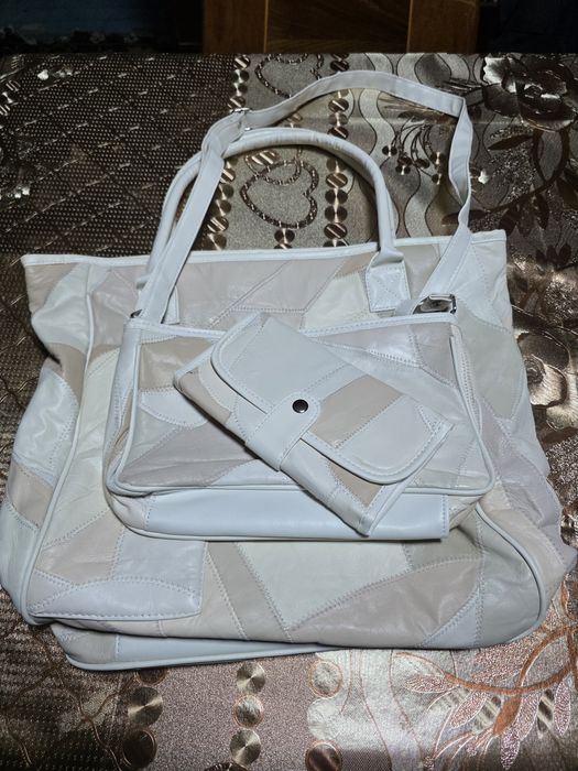 Poșetă damă  nouă  piele naturata 100%toate 3 ofertă