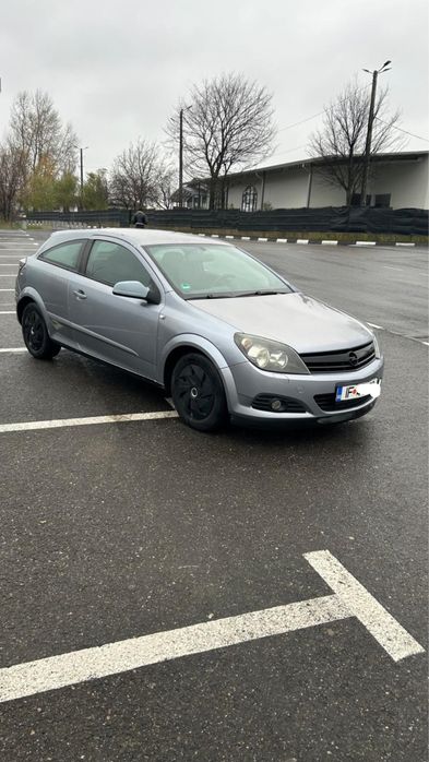 Opel  astra  GTC