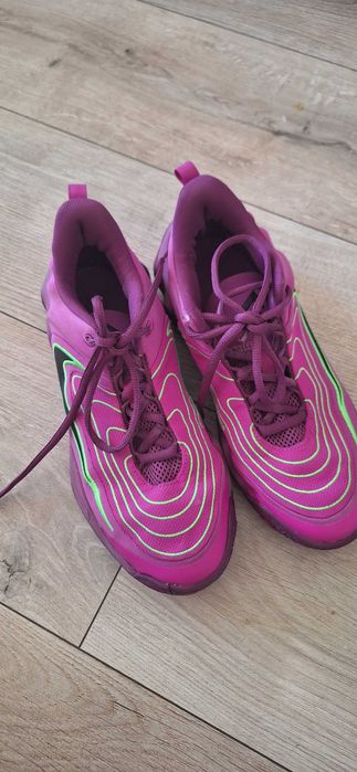 Маратонки nike 38.5