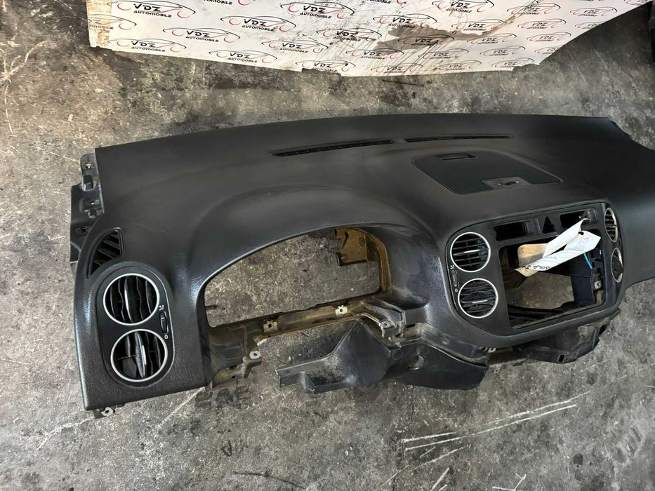 Plansa bord Volkswagen Golf 5 plus an 2007