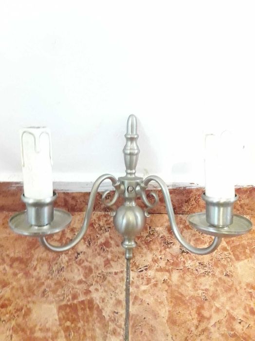 Set de patru + doi aplice de perete