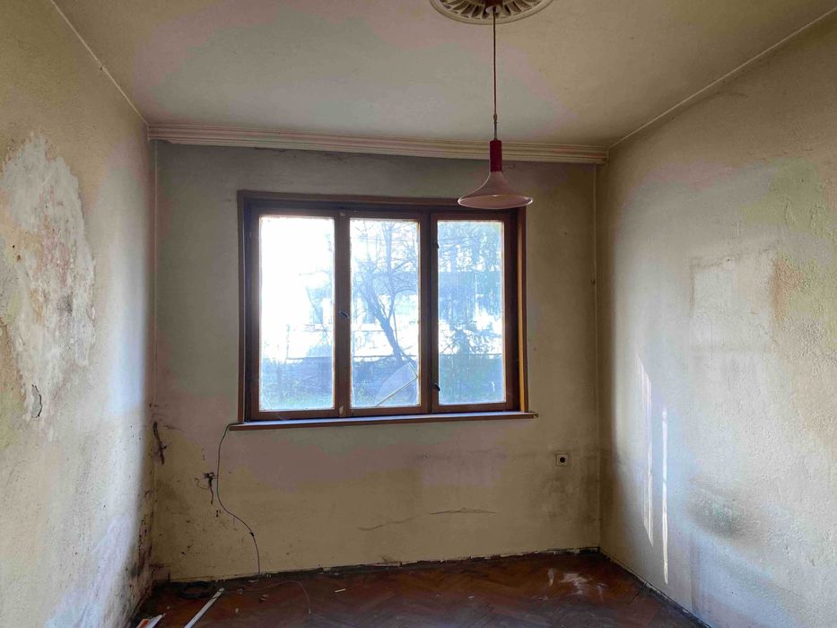 Продава се Тристаен апартамент в Карлово - 100 кв.м за 1173 €/кв.м - Снимка #11