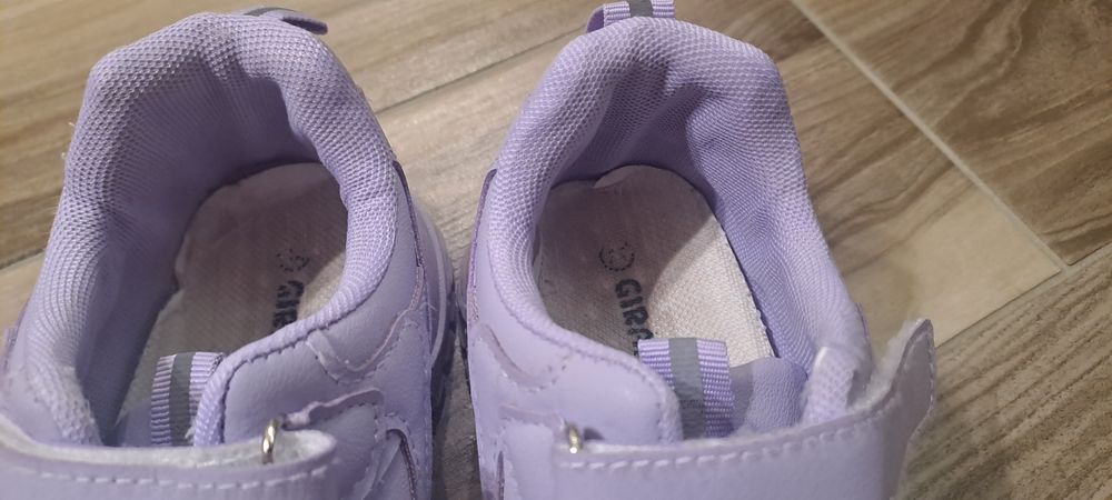 Маратонки за момиче