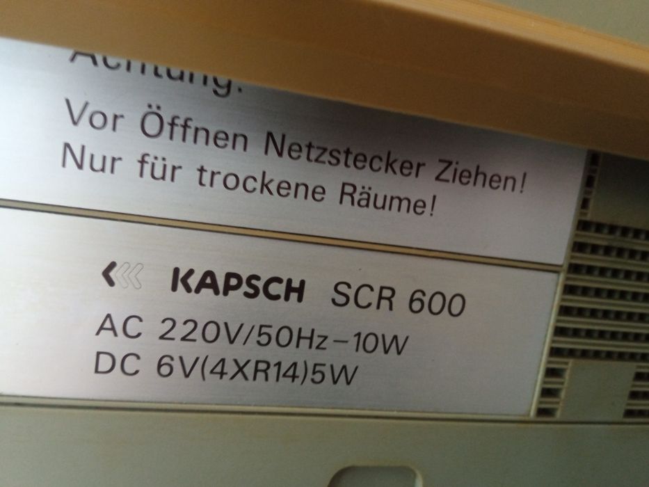 Vând radio casetofon  Kapsch Scr 600  un radio extrem de rar