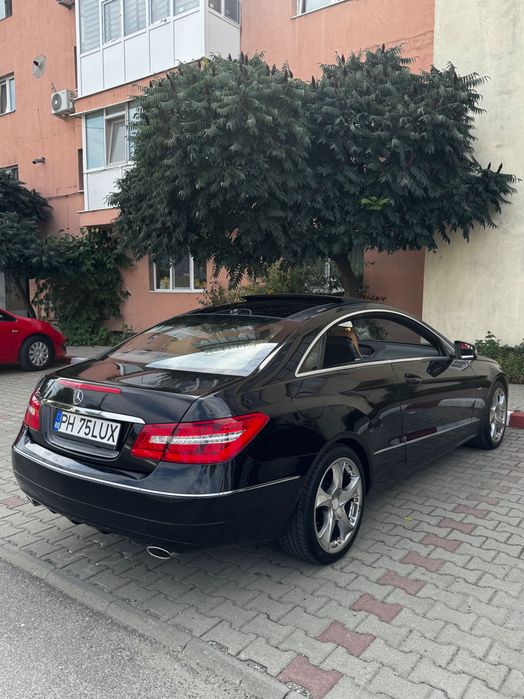 MERCEDES-BENZ E-Class 2011 — imagine 4