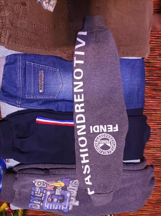 Продам детскую одежду