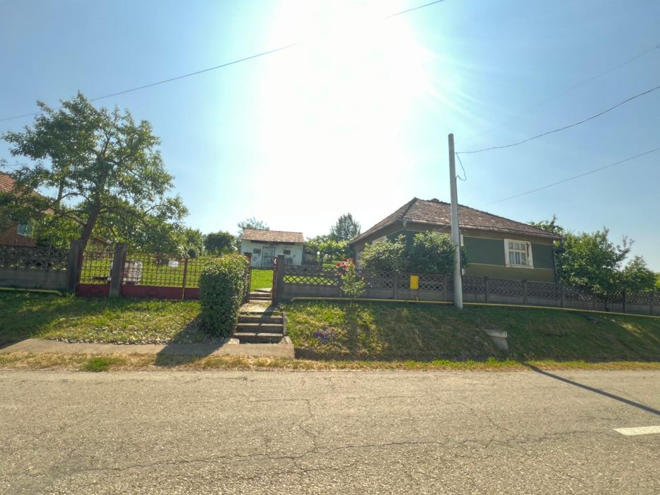 Teren de vânzare la 30 km de Bistrita