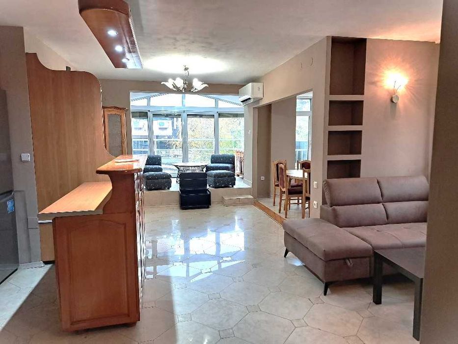 Дава се под наем Двустаен апартамент в София, Лозенец - 75 кв.м за 650 € - Снимка #4