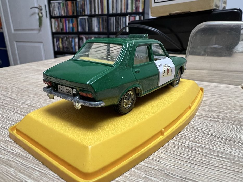 Renault 12 Pilen 1:43