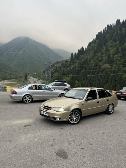 Титанка R16 покришка
