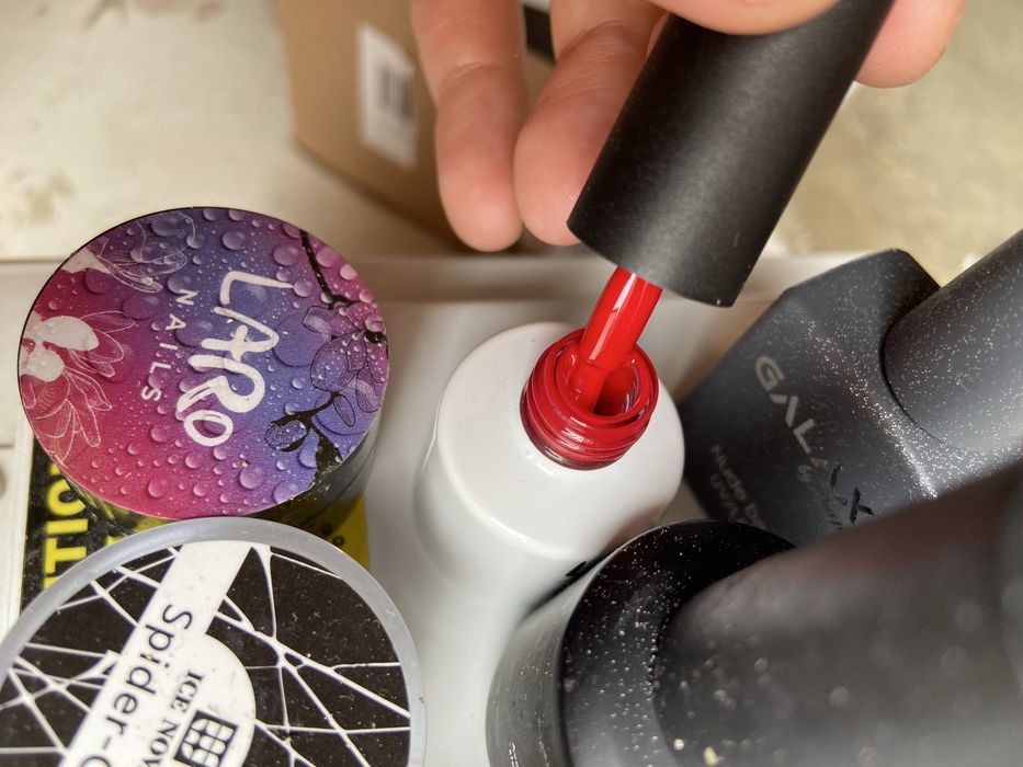 гелевые лаки продаются