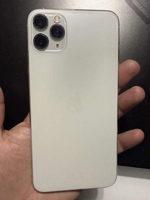 iPhone 11 Pro Max – 64 GB – Silver