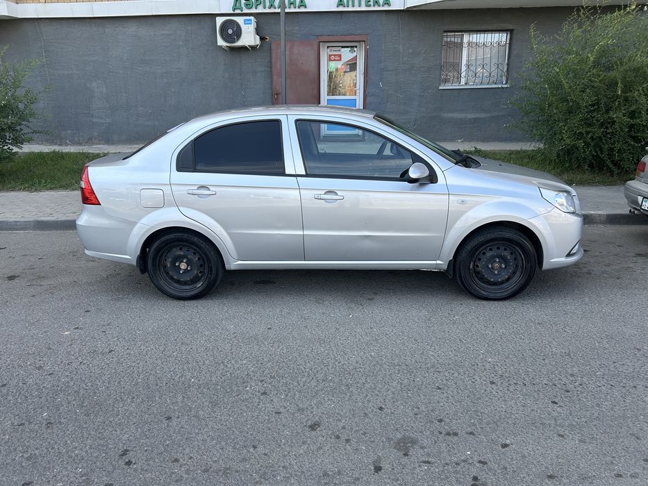 Продам Шевроле Нексия