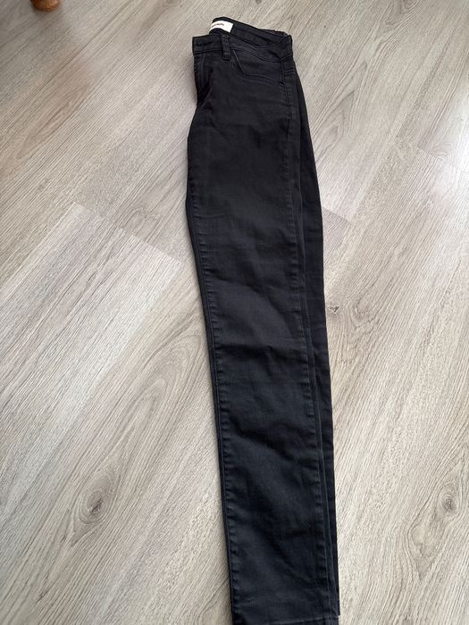 Дамски дълги и къси дънки